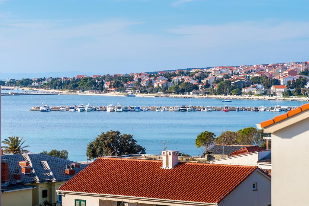 Pool Apartments Galeb Novalja Exteriör bild