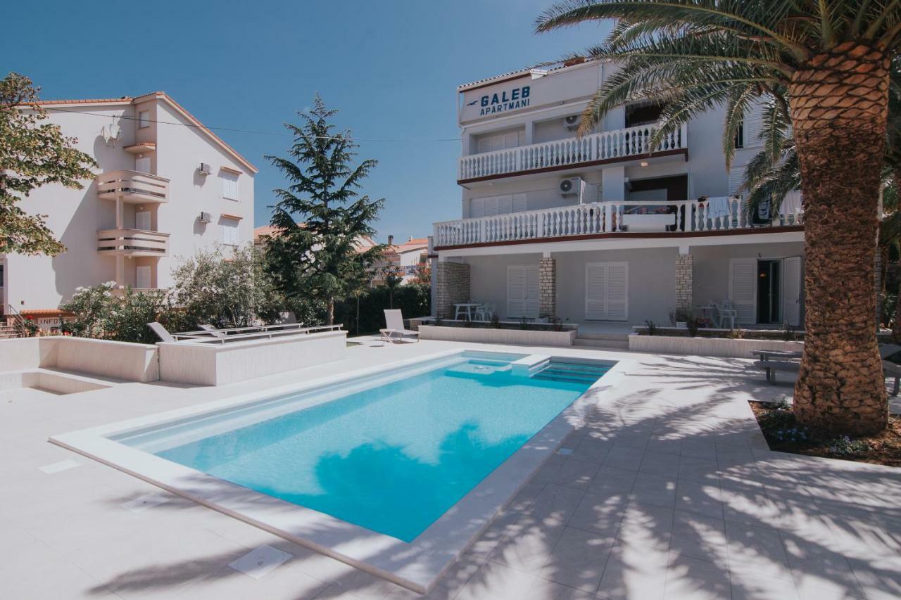Pool Apartments Galeb Novalja Exteriör bild